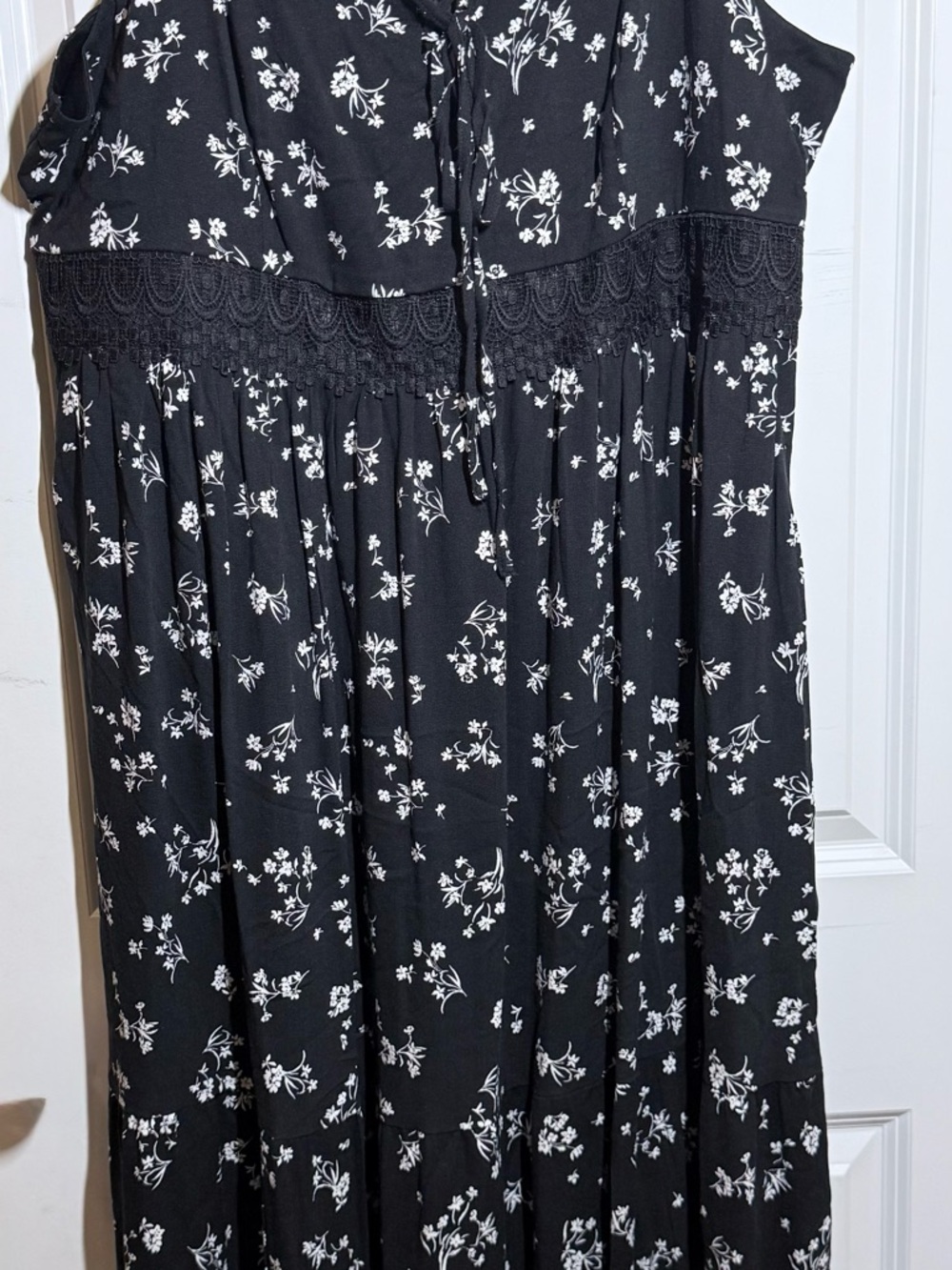 Torrid Black and White Floral Maxi Dress with Lace Inset